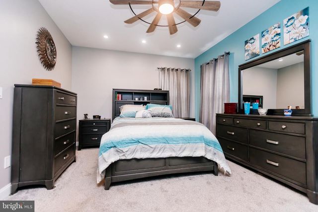 100 ELDERBERRY DR, Levittown, PA 19054