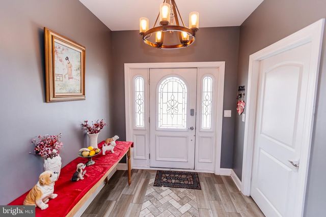 100 ELDERBERRY DR, Levittown, PA 19054