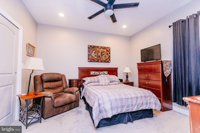 100 ELDERBERRY DR, Levittown, PA 19054