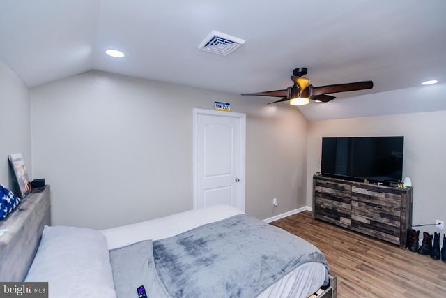 100 ELDERBERRY DR, Levittown, PA 19054