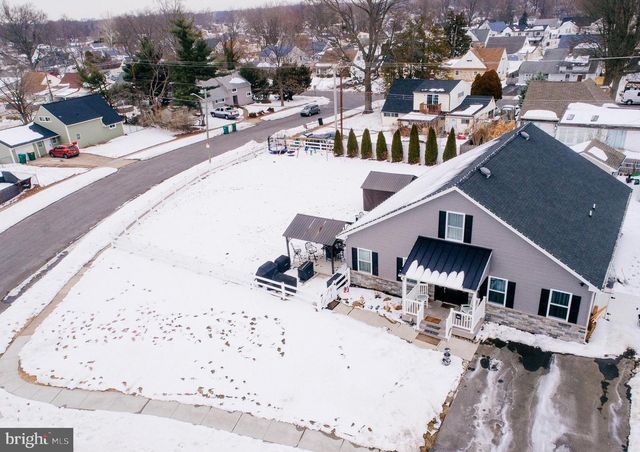 100 ELDERBERRY DR, Levittown, PA 19054