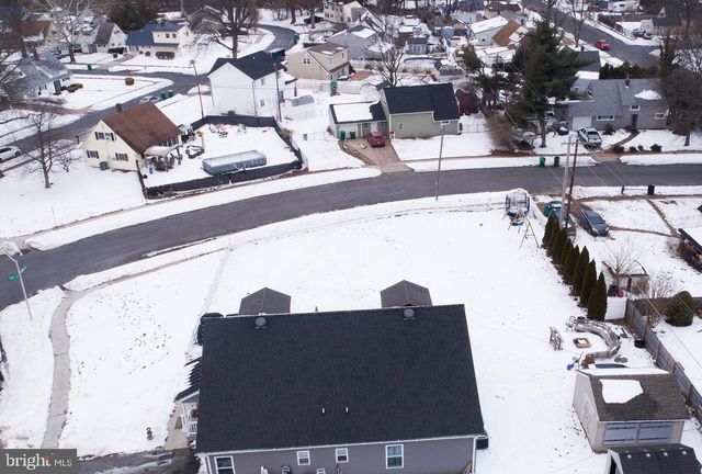 100 ELDERBERRY DR, Levittown, PA 19054