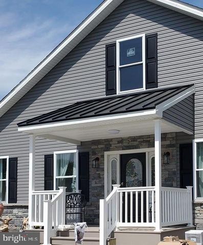 100 ELDERBERRY DR, Levittown, PA 19054