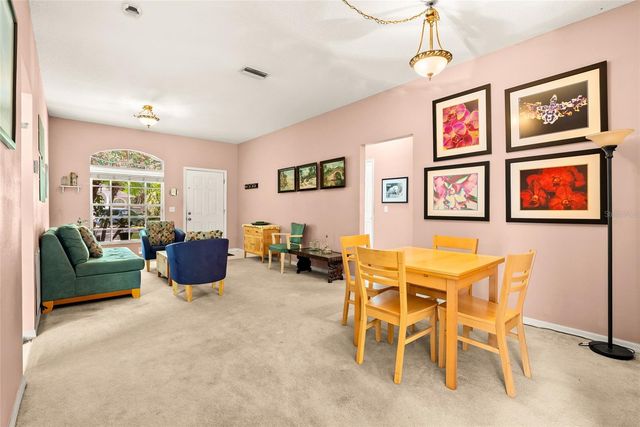 8127 N PACKWOOD AVENUE, Tampa, FL 33604