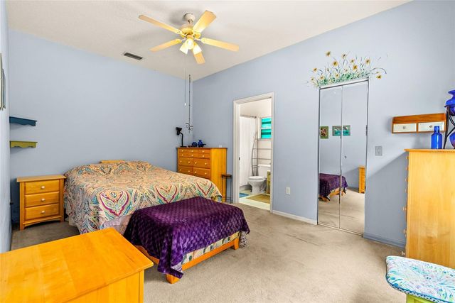 8127 N PACKWOOD AVENUE, Tampa, FL 33604