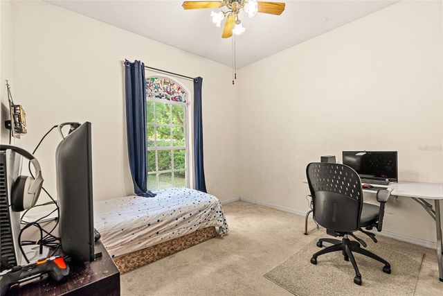 8127 N PACKWOOD AVENUE, Tampa, FL 33604