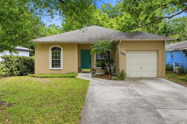 8127 N PACKWOOD AVENUE, Tampa, FL 33604