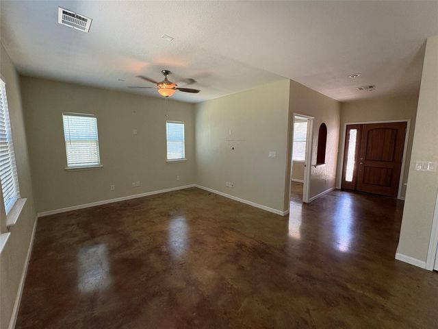 841 Scenic CIR, Dripping Springs, TX 78620
