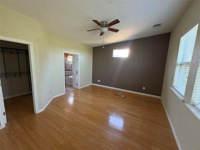 841 Scenic CIR, Dripping Springs, TX 78620