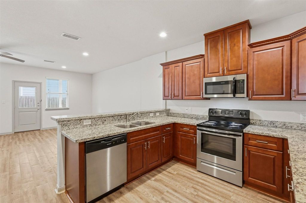 630 Magnolia Bend, New Caney, TX 77357