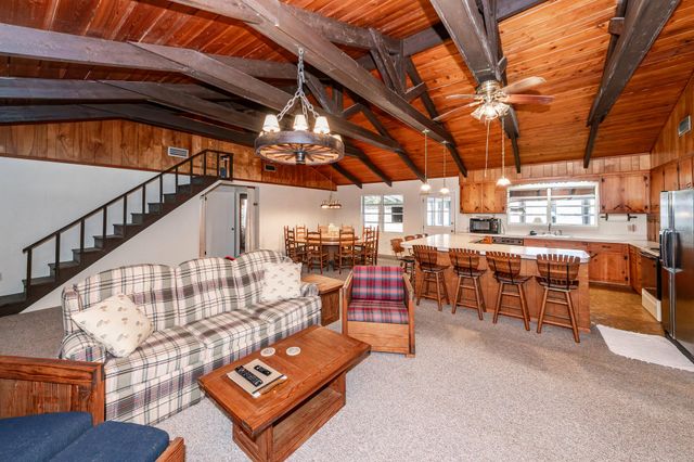 138 Pineridge Road, Eutawville, SC 29048