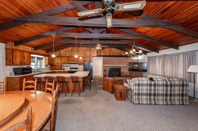 138 Pineridge Road, Eutawville, SC 29048