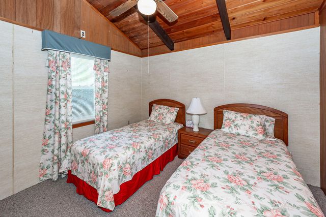 138 Pineridge Road, Eutawville, SC 29048