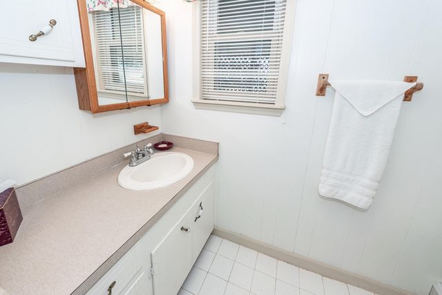 138 Pineridge Road, Eutawville, SC 29048