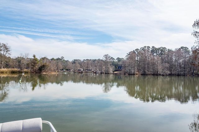 138 Pineridge Road, Eutawville, SC 29048