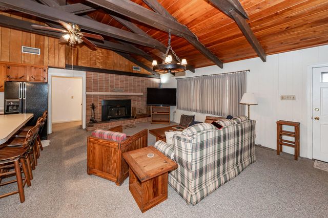 138 Pineridge Road, Eutawville, SC 29048