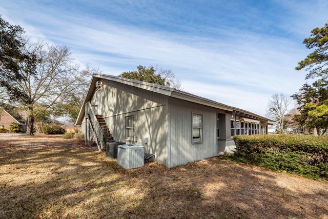 138 Pineridge Road, Eutawville, SC 29048