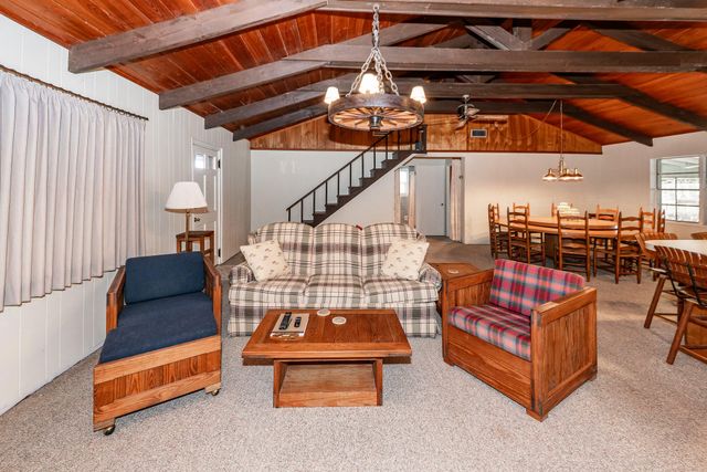138 Pineridge Road, Eutawville, SC 29048