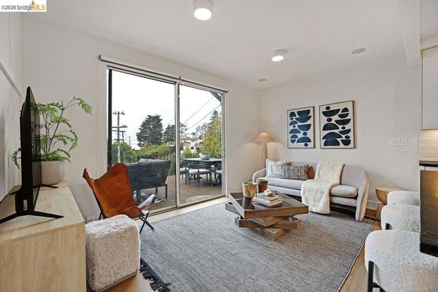935 Grizzly Peak Blvd, Berkeley, CA 94708