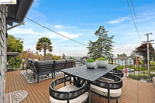 935 Grizzly Peak Blvd, Berkeley, CA 94708