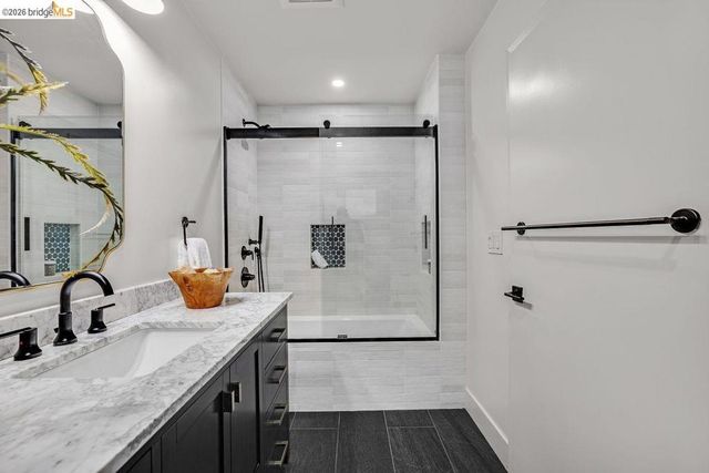 935 Grizzly Peak Blvd, Berkeley, CA 94708