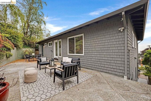 935 Grizzly Peak Blvd, Berkeley, CA 94708