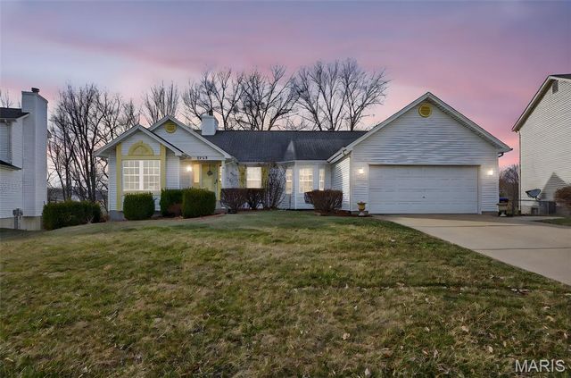 2753 Red Cedar Parc Drive, O'fallon, MO 63368