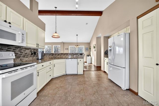 2753 Red Cedar Parc Drive, O'fallon, MO 63368