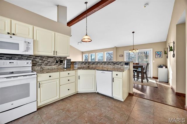 2753 Red Cedar Parc Drive, O'fallon, MO 63368