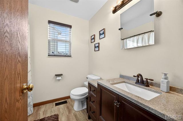 2753 Red Cedar Parc Drive, O'fallon, MO 63368