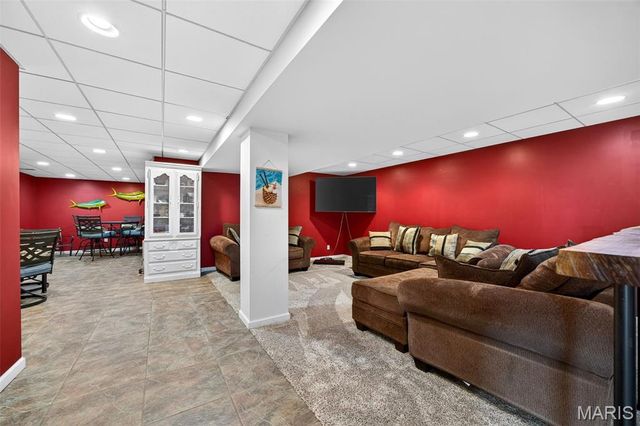 2753 Red Cedar Parc Drive, O'fallon, MO 63368