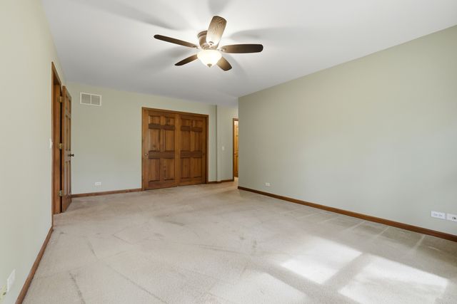 2528 Sun Valley Road, Lisle, IL 60532
