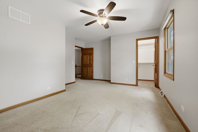 2528 Sun Valley Road, Lisle, IL 60532