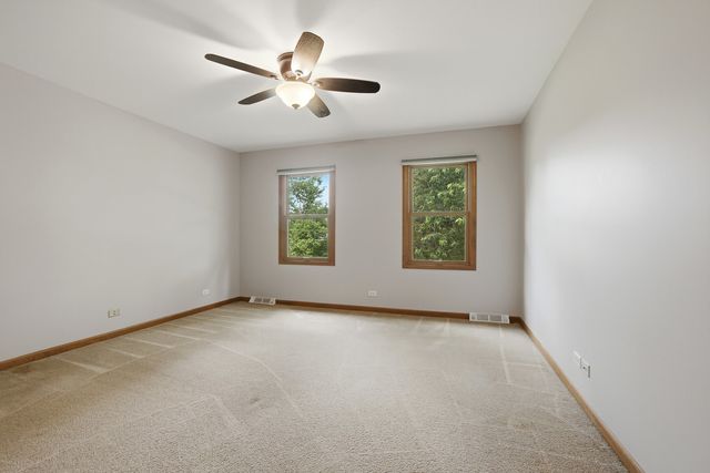 2528 Sun Valley Road, Lisle, IL 60532