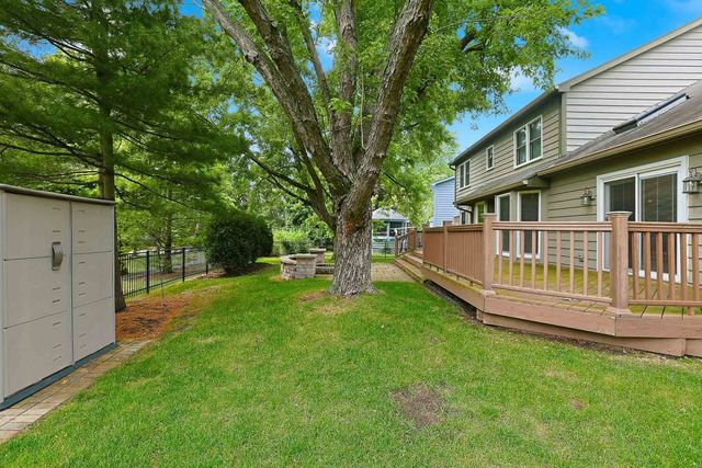 2528 Sun Valley Road, Lisle, IL 60532