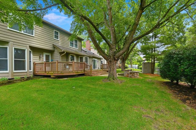 2528 Sun Valley Road, Lisle, IL 60532