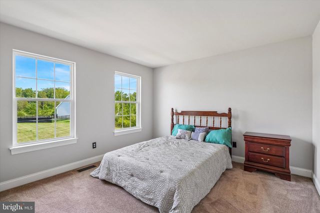 70 ALEXANDREA CIR, Harleysville, PA 19438
