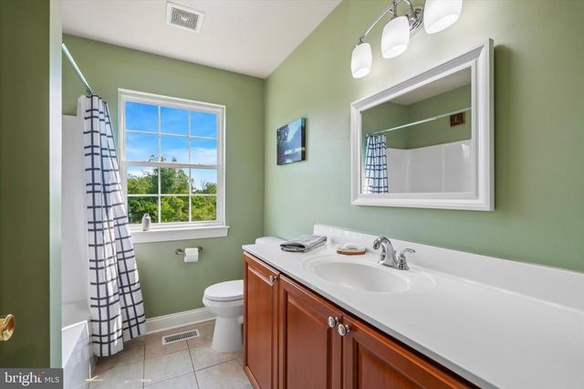 70 ALEXANDREA CIR, Harleysville, PA 19438