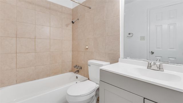 122 E Crosstimbers Street 106, Houston, TX 77022