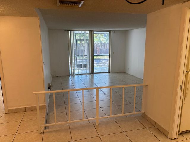 3650 Inverrary Drive 1k, Lauderhill, FL 33319