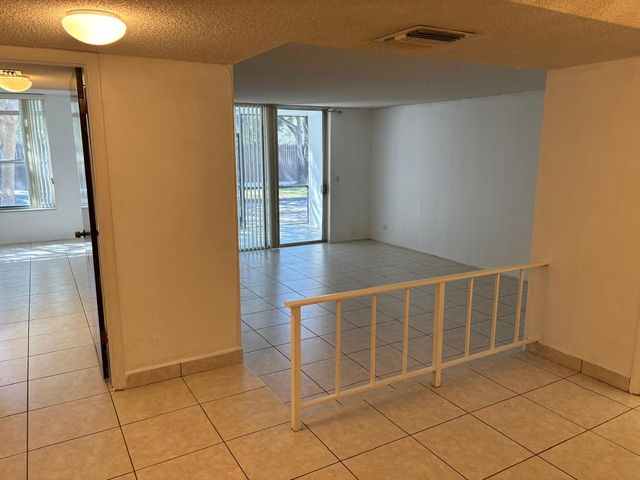 3650 Inverrary Drive 1k, Lauderhill, FL 33319