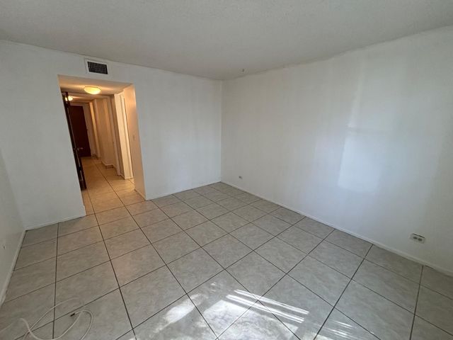 3650 Inverrary Drive 1k, Lauderhill, FL 33319