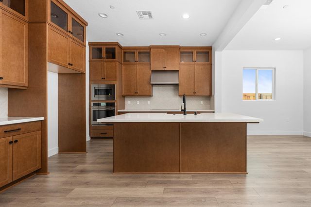 8226 Iron Creek Drive, Friant, CA 93626