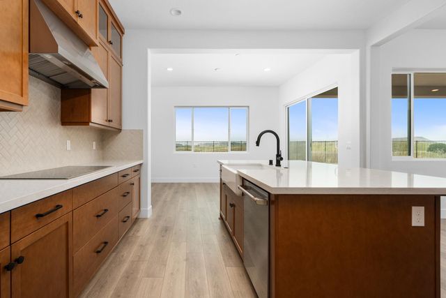 8226 Iron Creek Drive, Friant, CA 93626