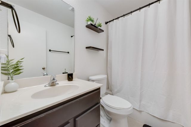 2120 Blakehill Drive, Forney, TX 75126