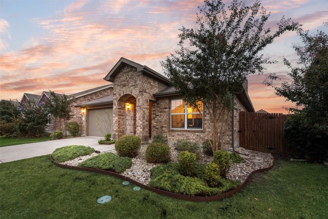 2120 Blakehill Drive, Forney, TX 75126