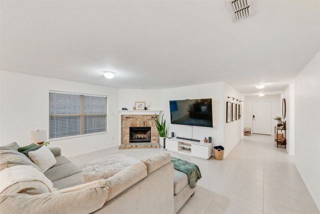 2120 Blakehill Drive, Forney, TX 75126