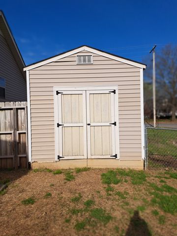 2615 Riverstone Dr, Murfreesboro, TN 37128