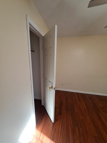 2615 Riverstone Dr, Murfreesboro, TN 37128