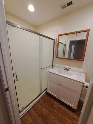 2615 Riverstone Dr, Murfreesboro, TN 37128